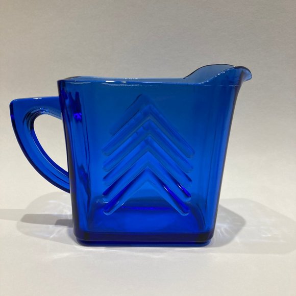 VINTAGE COBALT BLUE GLASS SUGAR AND CREAMER - Picture 3 of 15